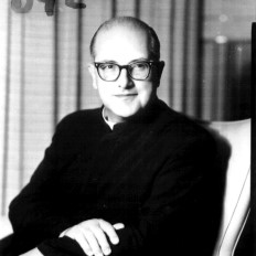 Nace el Padre José María Velaz